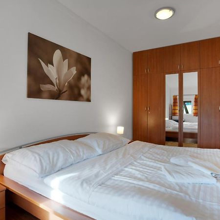 Mountain Apartment Klinovec Atomic Лоучна-под-Клиновцем Экстерьер фото